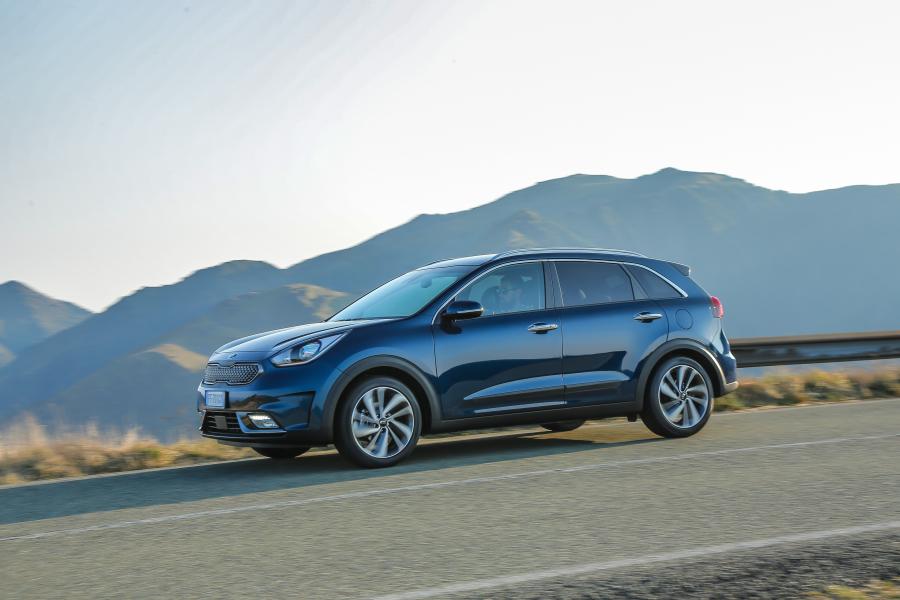 Kia Niro 2016 года  (WW) (фото 30 из 40)